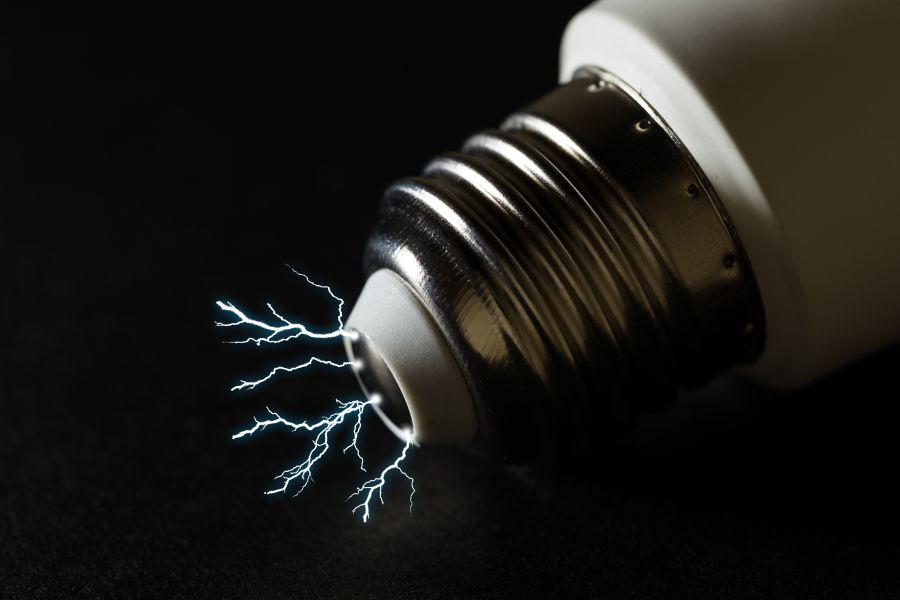 Ochrona przed porażeniem prądem – uziemienia i izolacje