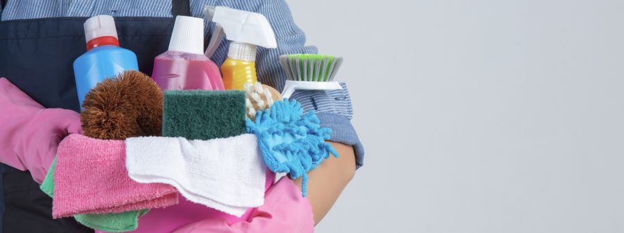 Sprzątanie i myjnie bez ryzyka: Zasady bezpieczeństwa, które każdy powinien znać.