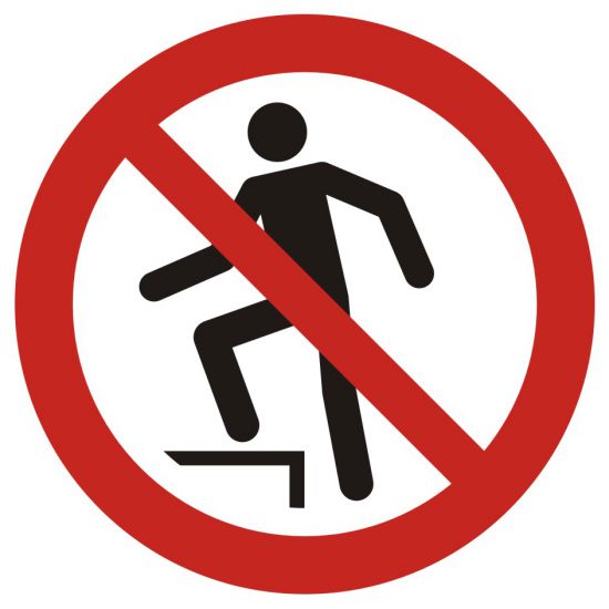 Znak BHP - zakaz chodzenia po powierzchni