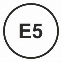 Znak - E5 - benzyna - maksymalna zawartość etanolu w paliwie 5%