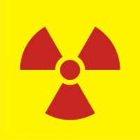 Znak BHP - piktogram ostrzegawczy do oznakowania opakowania bezpośredniego otwartego źródła promieniowania